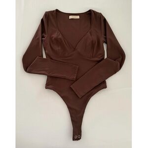 Qinsen Brown Sculpting Long Sleeve